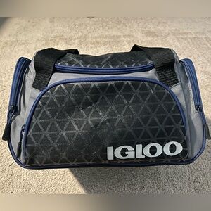 IGLOO Large Insulated Lunch Box Cooler